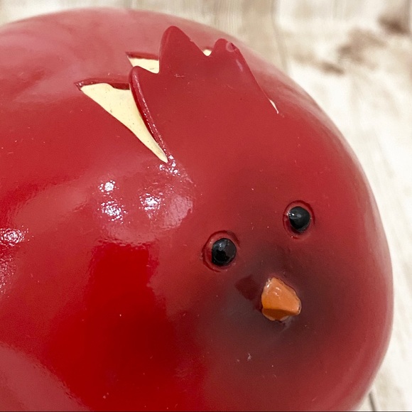 Adorable Red Apple Bird Figurine Decor - Picture 11 of 12